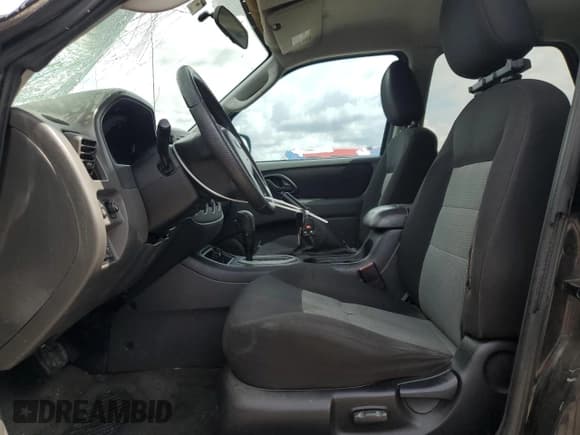 ✅ 2006 Ford Escape XLT • VIN: 1FMYU031X6KA03542 • Lot: 60353665. Listed on Copart with 186,254 mi. Free auction sales archive from the USA and detailed vehicle history report at DreamBid. Image 7.