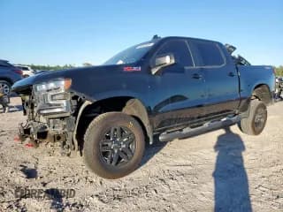 ✅ 2021 Chevrolet Silverado 1500 LT Trail Boss • VIN: 1GCPYFED0MZ222075 • Lot: 90382005. Wystawiony na Copart z przebiegiem 72 376 mil. Bezpłatny archiwum sprzedaży aukcyjnych z USA i szczegółowy raport historii pojazdu na DreamBid. Zdjęcie 1.