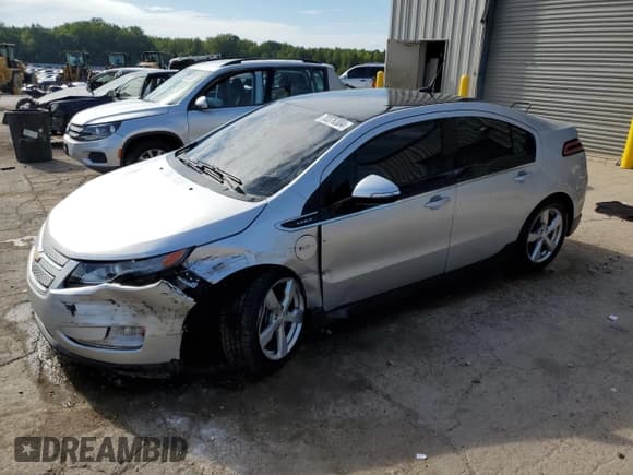 ✅ 2012 Chevrolet Volt • VIN: 1G1RA6E48CU115566 • Lot: 70376304. Wystawiony na Copart z przebiegiem 147 166 mil. Bezpłatny archiwum sprzedaży aukcyjnych z USA i szczegółowy raport historii pojazdu na DreamBid. Zdjęcie 1.