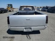 ✅ 1993 GMC Sierra 1500 • VIN: 1GTGC39N9PE540336 • Lot: 69100205. Wystawiony na Copart z przebiegiem Nie podano. Bezpłatny archiwum sprzedaży aukcyjnych z USA i szczegółowy raport historii pojazdu na DreamBid. Zdjęcie 6.