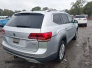 ✅ 2019 Volkswagen Atlas SEL Premium • VIN: 1V2NR2CA4KC565315 • Лот: 43542718. Опубликован ранее на IAAI с пробегом 86 417 миль. Бесплатный доступ к архиву аукционных продаж из США и подробный отчёт об истории автомобиля на DreamBid. Изображение 4.