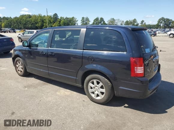 ✅ 2010 Chrysler Town & Country LX • VIN: 2A4RR2D12AR391715 • Lot: 80441775. Wystawiony na Copart z przebiegiem 66 669 mil. Bezpłatny archiwum sprzedaży aukcyjnych z USA i szczegółowy raport historii pojazdu na DreamBid. Zdjęcie 2.