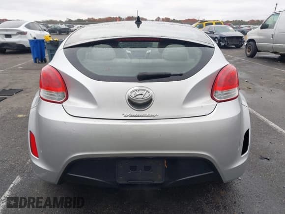 ✅ 2012 Hyundai Veloster w/Gray Int • VIN: KMHTC6AD5CU080347 • Лот: 43642930. Опубликован ранее на IAAI с пробегом 160 332 миль. Бесплатный доступ к архиву аукционных продаж из США и подробный отчёт об истории автомобиля на DreamBid. Изображение 16.