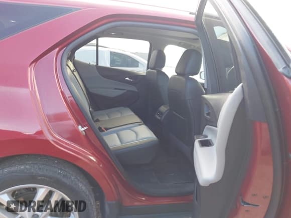 ✅ 2018 Chevrolet Equinox Premier • VIN: 2GNAXVEV5J6104209 • Lot: 43535725. Listed on IAAI with 94,074 mi. Free auction sales archive from the USA and detailed vehicle history report at DreamBid. Image 8.