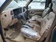 ✅ 1995 GMC Suburban • VIN: 1GKFK16K0SJ748087 • Lot: 85121834. Listed on Copart with 191,550 mi. Free auction sales archive from the USA and detailed vehicle history report at DreamBid. Image 7.