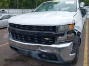 ✅ 2019 Chevrolet Silverado 1500 Work Truck • VIN: 1GCUYAEF9KZ338038 • Lot: 43120191. Wystawiony na IAAI z przebiegiem 100 266 mil. Bezpłatny archiwum sprzedaży aukcyjnych z USA i szczegółowy raport historii pojazdu na DreamBid. Zdjęcie 17.