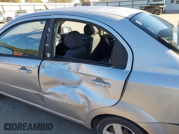 ✅ 2008 Chevrolet Aveo LS • VIN: KL1TD566X8B109745 • Lot: 43622092. Listed on IAAI with 198,028 mi. Free auction sales archive from the USA and detailed vehicle history report at DreamBid. Image 6.