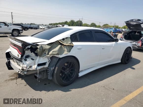 ✅ 2019 Dodge Charger Scat Pack • VIN: 2C3CDXGJ6KH688811 • Лот: 70982265. Опубликован ранее на Copart с пробегом 62 222 миль. Бесплатный доступ к архиву аукционных продаж из США и подробный отчёт об истории автомобиля на DreamBid. Изображение 3.