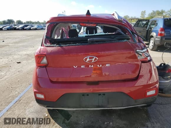 ✅ 2022 Hyundai Venue Limited • VIN: KMHRC8A37NU163312 • Lot: 73387224. Listed on Copart with 4,699 mi. Free auction sales archive from the USA and detailed vehicle history report at DreamBid. Image 6.