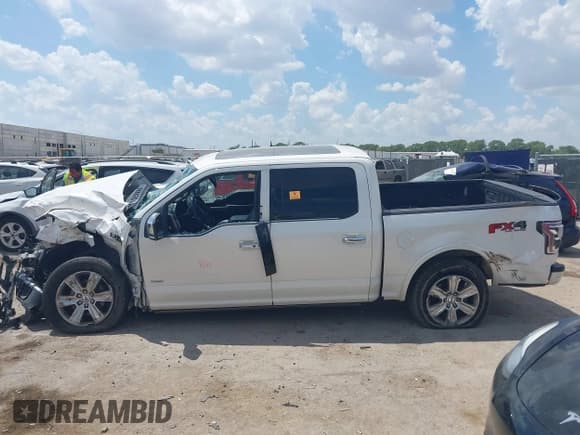 ✅ 2015 Ford F-150 XLT • VIN: 1FTEW1EG1FFA70273 • Lot: 42982925. Listed on IAAI with Not provided. Free auction sales archive from the USA and detailed vehicle history report at DreamBid. Image 14.