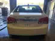 2015 Chevrolet Cruze LT z VIN 1G1PC5SB9F7120812, wystawiony jako Copart lot #82266375 z przebiegiem 160 263 mil mil oraz Szkoda całkowita • Salvage title. Historia ofert i sprzedaży dostępna na DreamBid. Obrazek 6.