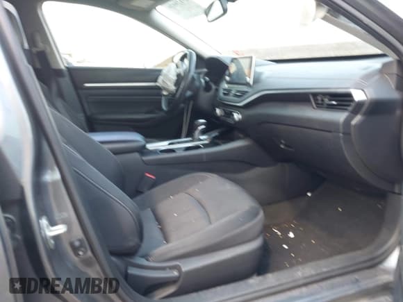 ✅ 2020 Nissan Altima SV • VIN: 1N4BL4DW2LC242920 • Lot: 43128026. Listed on IAAI with 107,187 mi. Free auction sales archive from the USA and detailed vehicle history report at DreamBid. Image 5.