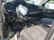 ✅ 2023 Chevrolet Silverado 1500 LT Trail Boss • VIN: 3GCUDFE86PG263591 • Lot: 70308915. Wystawiony na Copart z przebiegiem Nie podano. Bezpłatny archiwum sprzedaży aukcyjnych z USA i szczegółowy raport historii pojazdu na DreamBid. Zdjęcie 8.