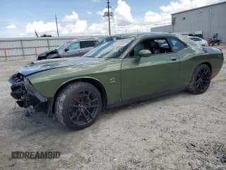 ✅ 2023 Dodge Challenger R/T Scat Pack • VIN: 2C3CDZFJ0PH575053 • Lot: 64040455. Wystawiony na Copart z przebiegiem 11 542 mil. Bezpłatny archiwum sprzedaży aukcyjnych z USA i szczegółowy raport historii pojazdu na DreamBid. Zdjęcie 1.