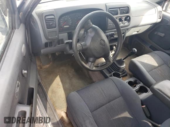 ✅ 2001 Nissan Frontier XE • VIN: 1N6DD26S81C355165 • Лот: 71413255. Опубликован ранее на Copart с пробегом 232 120 миль. Бесплатный доступ к архиву аукционных продаж из США и подробный отчёт об истории автомобиля на DreamBid. Изображение 8.