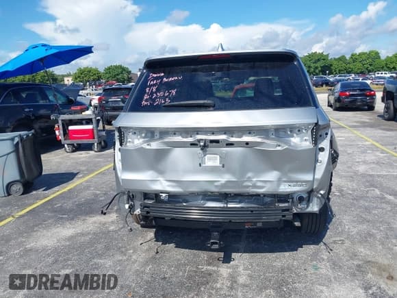 ✅ 2024 Lexus TX 350 • VIN: 5TDAAAA67RS006365 • Lot: 43029987. Wystawiony na IAAI z przebiegiem 32 805 mil. Bezpłatny archiwum sprzedaży aukcyjnych z USA i szczegółowy raport historii pojazdu na DreamBid. Zdjęcie 17.