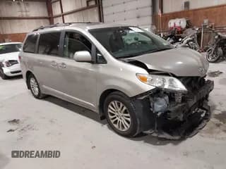 ✅ 2017 Toyota Sienna XLE • VIN: 5TDYZ3DC5HS797627 • Lot: 43615778. Listed on IAAI with 117,176 mi. Free auction sales archive from the USA and detailed vehicle history report at DreamBid. Image 1.