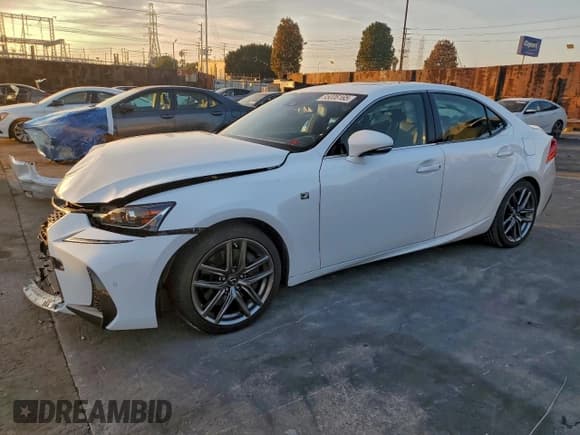 ✅ 2018 Lexus IS 300 F Sport • VIN: JTHBA1D27J5072369 • Lot: 95006165. Listed on Copart with 26,180 mi. Free auction sales archive from the USA and detailed vehicle history report at DreamBid. Image 1.