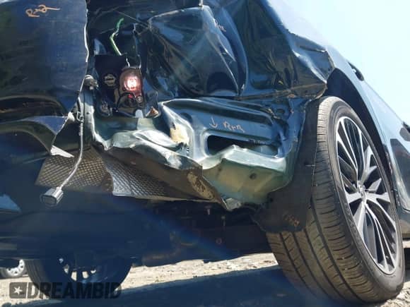 2021 Toyota Camry SE with VIN 4T1G11BK4MU042911, listed as a IAAI auction lot 42495834 with 73,314 mi miles and . Bid and sale history available at DreamBid. Image 17.