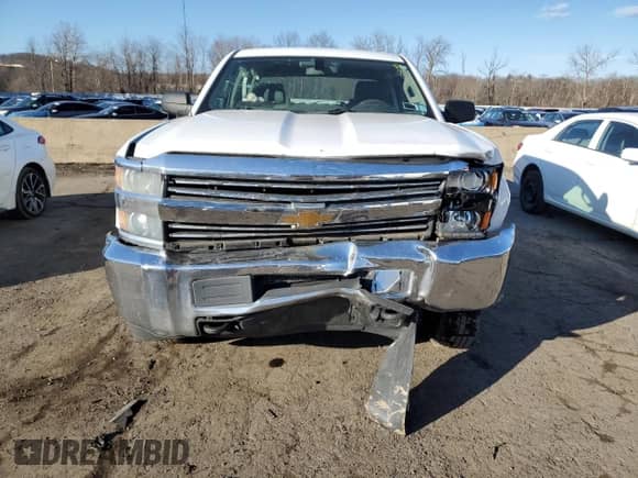 2015 Chevrolet Silverado 2500HD Work Truck z VIN 1GC1KUEG5FF547167, wystawiony jako Copart lot #47262565 z przebiegiem 252 508 mil mil oraz Szkoda całkowita • Salvage title. Historia ofert i sprzedaży dostępna na DreamBid. Obrazek 5.