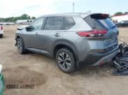 ✅ 2023 Nissan Rogue SV • VIN: JN8BT3BB2PW350628 • Lot: 42919870. Wystawiony na IAAI z przebiegiem 28 758 mil. Bezpłatny archiwum sprzedaży aukcyjnych z USA i szczegółowy raport historii pojazdu na DreamBid. Zdjęcie 3.