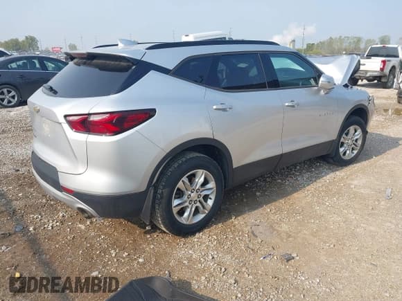 ✅ 2020 Chevrolet Blazer LT • VIN: 3GNKBBRAXLS716158 • Лот: 43146996. Опубликован ранее на IAAI с пробегом 89 837 миль. Бесплатный доступ к архиву аукционных продаж из США и подробный отчёт об истории автомобиля на DreamBid. Изображение 4.