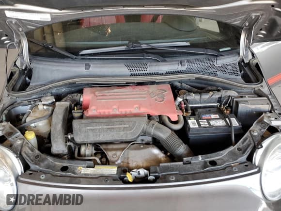 ✅ 2012 FIAT 500 Abarth • VIN: 3C3CFFFH4CT185936 • Lot: 86536325. Wystawiony na Copart z przebiegiem 60 844 mil. Bezpłatny archiwum sprzedaży aukcyjnych z USA i szczegółowy raport historii pojazdu na DreamBid. Zdjęcie 11.