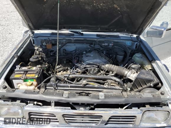 ✅ 1993 Nissan Frontier SE • VIN: 1N6HD16Y9PC430786 • Лот: 56333545. Опубликован ранее на Copart с пробегом 262 505 миль. Бесплатный доступ к архиву аукционных продаж из США и подробный отчёт об истории автомобиля на DreamBid. Изображение 11.