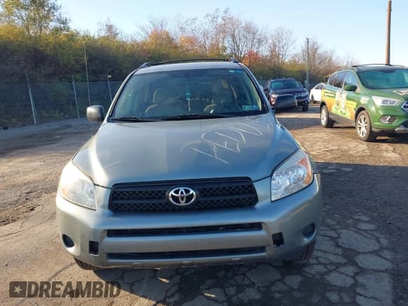 ✅ 2008 Toyota RAV4 • VIN: JTMZD33V486076415 • Лот: 43785345. Опубликован ранее на IAAI с пробегом 181 277 миль. Бесплатный доступ к архиву аукционных продаж из США и подробный отчёт об истории автомобиля на DreamBid. Изображение 6.