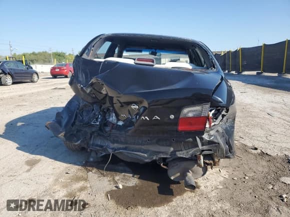 ✅ 1996 Nissan Maxima GXE • VIN: JN1CA21D7TT116731 • Lot: 80145925. Listed on Copart with 269,225 mi. Free auction sales archive from the USA and detailed vehicle history report at DreamBid. Image 6.