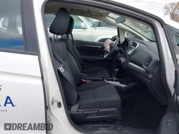 ✅ 2020 Honda Fit LX • VIN: 3HGGK5H45LM731667 • Лот: 43410611. Опубликован ранее на IAAI с пробегом 72 833 миль. Бесплатный доступ к архиву аукционных продаж из США и подробный отчёт об истории автомобиля на DreamBid. Изображение 5.