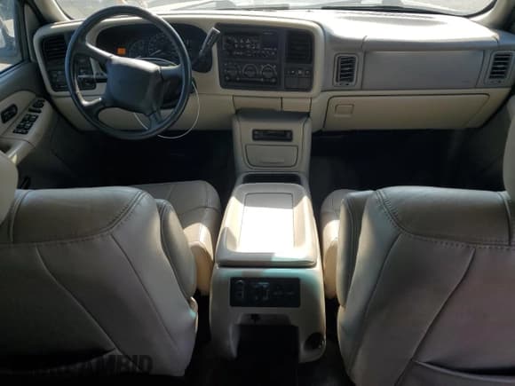 ✅ 2001 Chevrolet Suburban LS • VIN: 1GNEC16T21J305247 • Лот: 63616105. Опубликован ранее на Copart с пробегом 264 025 миль. Бесплатный доступ к архиву аукционных продаж из США и подробный отчёт об истории автомобиля на DreamBid. Изображение 8.