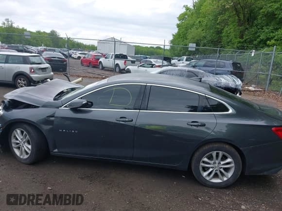 ✅ 2018 Chevrolet Malibu LT • VIN: 1G1ZD5ST9JF108480 • Lot: 42230437. Wystawiony na IAAI z przebiegiem 142 004 mil. Bezpłatny archiwum sprzedaży aukcyjnych z USA i szczegółowy raport historii pojazdu na DreamBid. Zdjęcie 15.