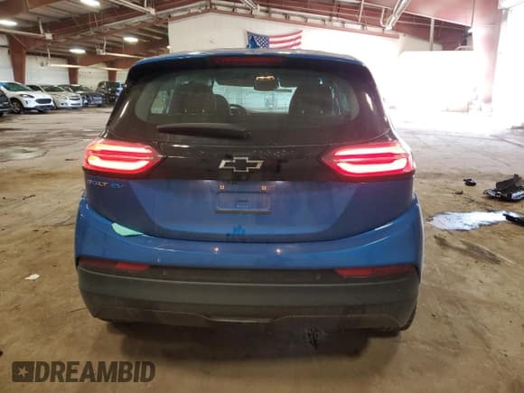 ✅ 2022 Chevrolet Bolt EV 1LT • VIN: 1G1FW6S07N4132299 • Lot: 48195915. Wystawiony na Copart z przebiegiem 48 590 mil. Bezpłatny archiwum sprzedaży aukcyjnych z USA i szczegółowy raport historii pojazdu na DreamBid. Zdjęcie 6.