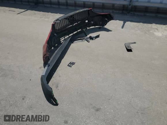 ✅ 2023 Volvo XC40 Plus Bright Theme • VIN: YV4L12UE7P2943400 • Lot: 62176385. Listed on Copart with 14,466 mi. Free auction sales archive from the USA and detailed vehicle history report at DreamBid. Image 13.