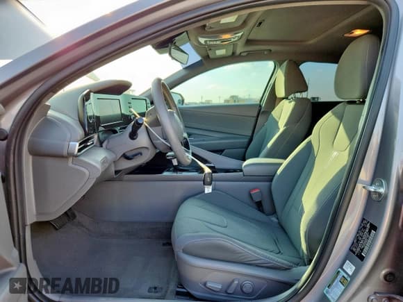 ✅ 2022 Hyundai Elantra SEL • VIN: KMHLN4AG2NU254807 • Lot: 82266175. Listed on Copart with 51,197 mi. Free auction sales archive from the USA and detailed vehicle history report at DreamBid. Image 7.