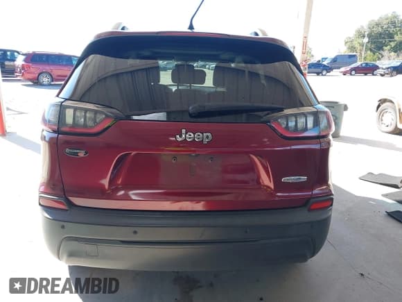 ✅ 2019 Jeep Cherokee Latitude Plus • VIN: 1C4PJLLB4KD428157 • Лот: 43602847. Опубликован ранее на IAAI с пробегом 213 434 миль. Бесплатный доступ к архиву аукционных продаж из США и подробный отчёт об истории автомобиля на DreamBid. Изображение 17.