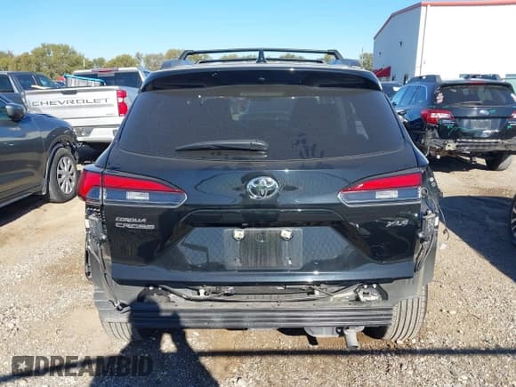 ✅ 2023 Toyota Corolla Cross XLE • VIN: 7MUDAAAG7PV053324 • Lot: 43586057. Listed on IAAI with 20,740 mi. Free auction sales archive from the USA and detailed vehicle history report at DreamBid. Image 17.