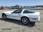 ✅ 1989 Chevrolet Corvette • VIN: 1G1YY2187K5117956 • Lot: 51687115. Wystawiony na Copart z przebiegiem 124 583 mil. Bezpłatny archiwum sprzedaży aukcyjnych z USA i szczegółowy raport historii pojazdu na DreamBid. Zdjęcie 2.