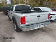 ✅ 2005 Dodge Dakota SLT • VIN: 1D7HW48K55S277646 • Lot: 43651368. Wystawiony na IAAI z przebiegiem 148 752 mil. Bezpłatny archiwum sprzedaży aukcyjnych z USA i szczegółowy raport historii pojazdu na DreamBid. Zdjęcie 3.
