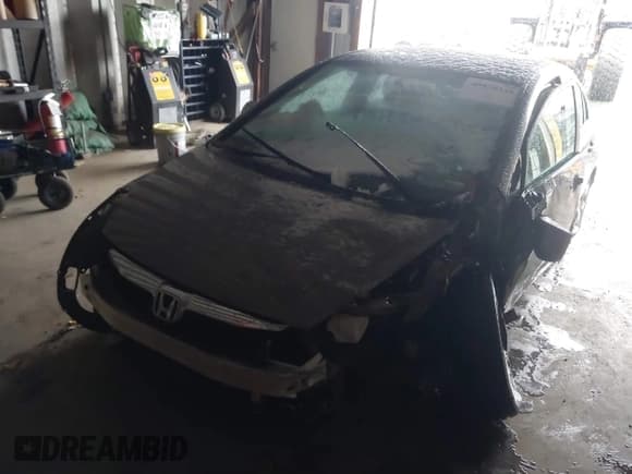 ✅ 2010 Honda Civic LX • VIN: 2HGFA1E5XAH527530 • Lot: 40929348. Listed on IAAI with 189,342 mi. Free auction sales archive from the USA and detailed vehicle history report at DreamBid. Image 6.