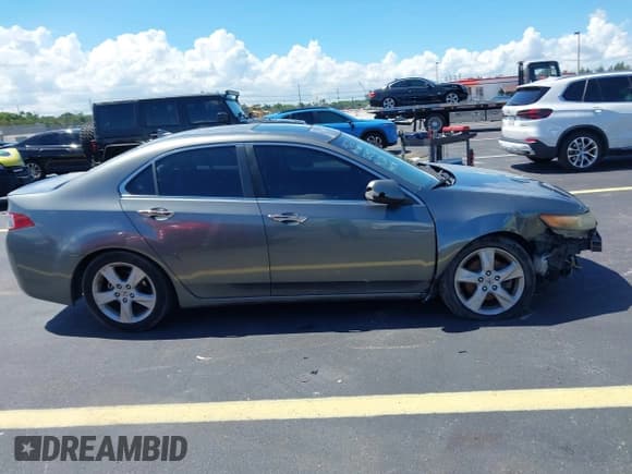 ✅ 2009 Acura TSX • VIN: JH4CU26629C003422 • Lot: 42950924. Listed on IAAI with 205,688 mi. Free auction sales archive from the USA and detailed vehicle history report at DreamBid. Image 13.
