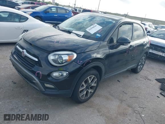 ✅ 2016 FIAT 500X Trekking • VIN: ZFBCFYCT0GP333333 • Lot: 42658846. Wystawiony na IAAI z przebiegiem 135 304 mil. Bezpłatny archiwum sprzedaży aukcyjnych z USA i szczegółowy raport historii pojazdu na DreamBid. Zdjęcie 2.