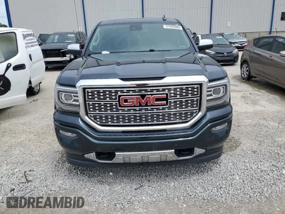 ✅ 2018 GMC Sierra 1500 Denali • VIN: 3GTU2PEC6JG249276 • Лот: 57593985. Опубликован ранее на Copart с пробегом 53 273 миль. Бесплатный доступ к архиву аукционных продаж из США и подробный отчёт об истории автомобиля на DreamBid. Изображение 5.