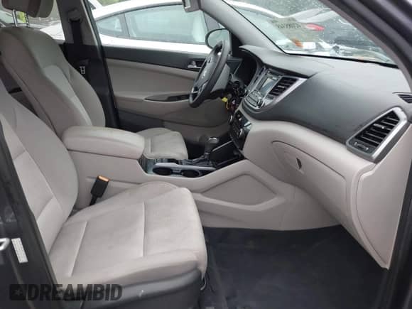 2016 Hyundai Tucson Limited z VIN KM8J33A28GU026275, wystawiony jako IAAI lot #42085348 z przebiegiem 107 130 mil mil oraz . Historia ofert i sprzedaży dostępna na DreamBid. Obrazek 5.