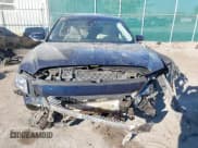 ✅ 2017 Lincoln Continental Reserve • VIN: 1LN6L9NC9H5609249 • Lot: 40685968. Listed on IAAI with 103,051 mi. Free auction sales archive from the USA and detailed vehicle history report at DreamBid. Image 13.