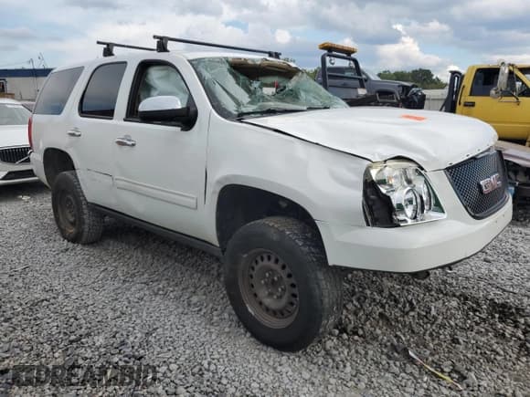 ✅ 2010 GMC Yukon SLT • VIN: 1GKUCCE06AR162350 • Lot: 71319365. Listed on Copart with Not provided. Free auction sales archive from the USA and detailed vehicle history report at DreamBid. Image 4.