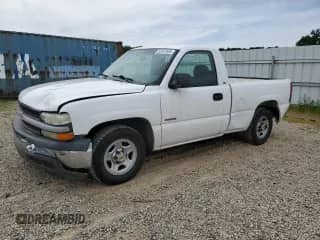 2000 Chevrolet Silverado 1500 с VIN 1GCEC14W6YZ108390, выставлен на аукционе Copart как лот 52957535 с пробегом 202 852 миль миль и Списание • Salvage title. История ставок и продаж доступна на DreamBid. Изображение 1.