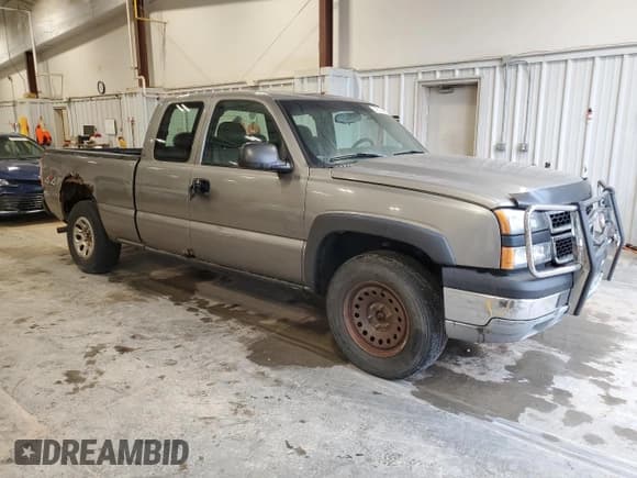 ✅ 2006 Chevrolet Silverado 1500 LT2 • VIN: 1GCEK19B36Z265946 • Лот: 54003095. Опубликован ранее на Copart с пробегом 206 605 миль. Бесплатный доступ к архиву аукционных продаж из США и подробный отчёт об истории автомобиля на DreamBid. Изображение 4.