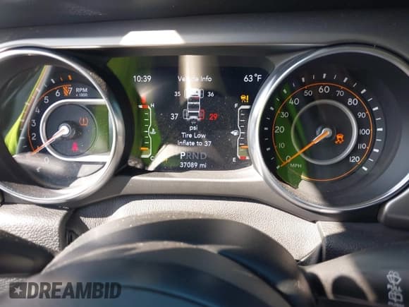 ✅ 2020 Jeep Wrangler Unlimited Sport S • VIN: 1C4HJXDG6LW285952 • Lot: 41666200. Wystawiony na IAAI z przebiegiem 37 089 mil. Bezpłatny archiwum sprzedaży aukcyjnych z USA i szczegółowy raport historii pojazdu na DreamBid. Zdjęcie 7.